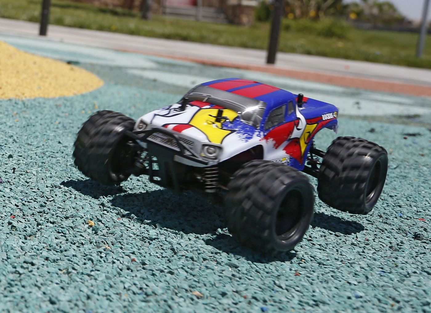  1/24 - Ruckus 4WD RTR (-)