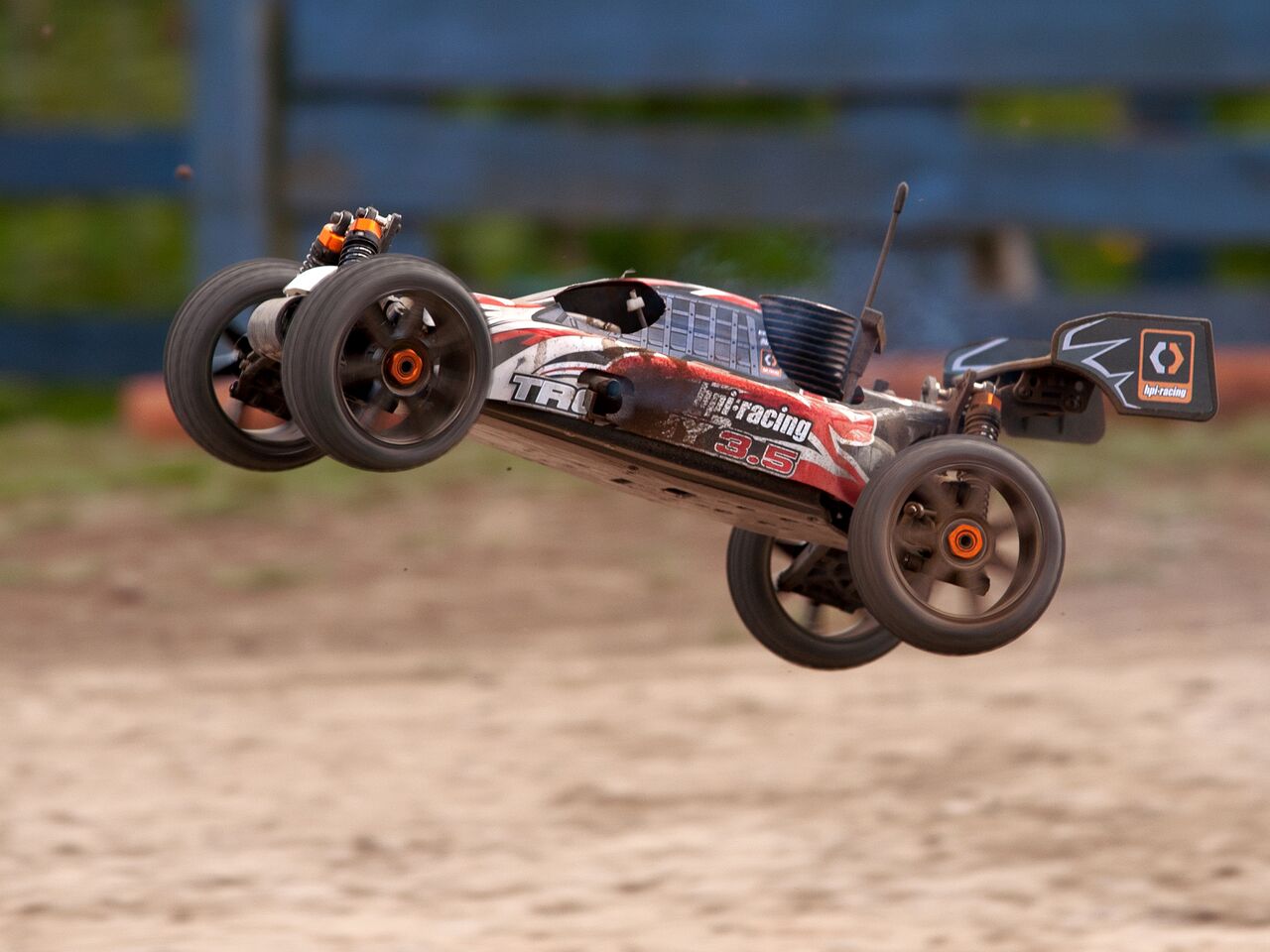  1/8  - Trophy 3.5 Buggy RTR 2.4GHz