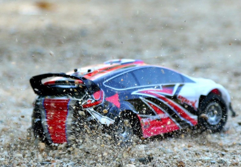  1/18 4WD  - Apex (50 /, )